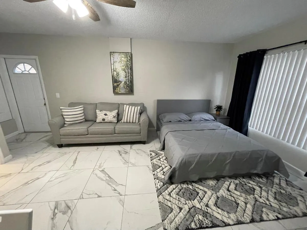 Adorable Suite In Tampa. Dom wakacyjny Tampa